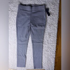 Women’s 12 Skinny Mid Rise Apt.9 Patterned Pants NWT